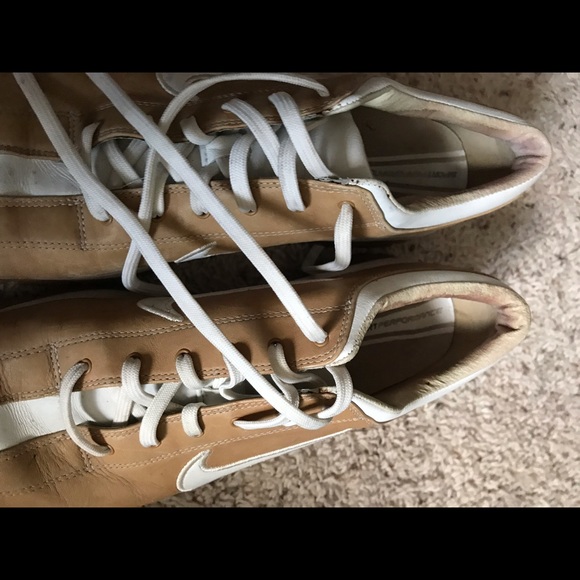 Nike women’s golf shoes - Size 10 - Picture 5 of 6